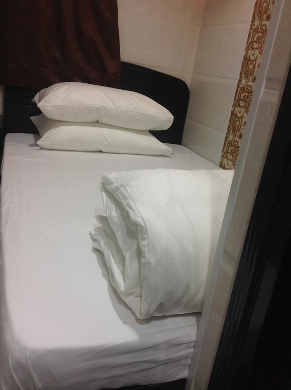 New Euro Asia Guest House Hong Kong Room photo